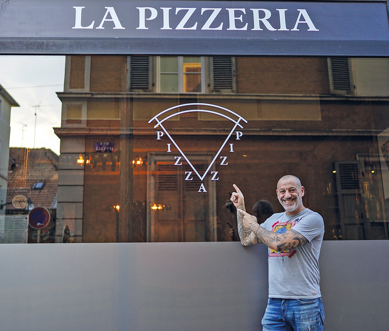 La Pizzeria